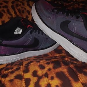 4.5 youth Nike and medium Northface jacket